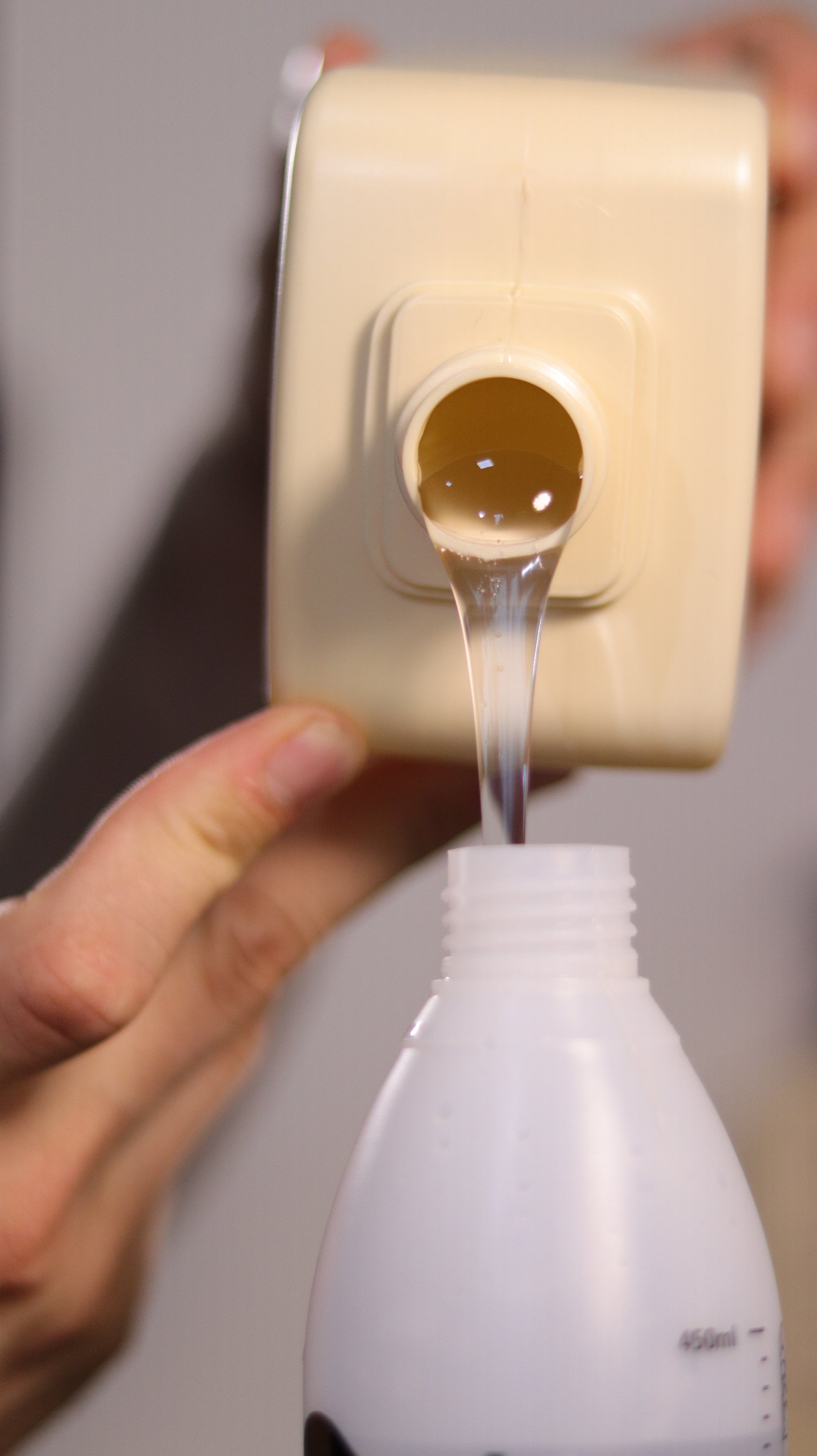 Xampu Equilibra – Limpeza hidratante e balanceada 1L (1:10)
